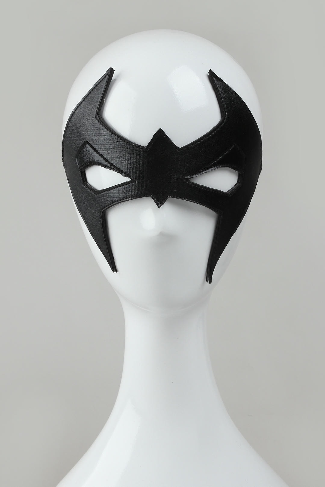 Batman Arkham City Nightwing Cosplay Costume | DC Outfit