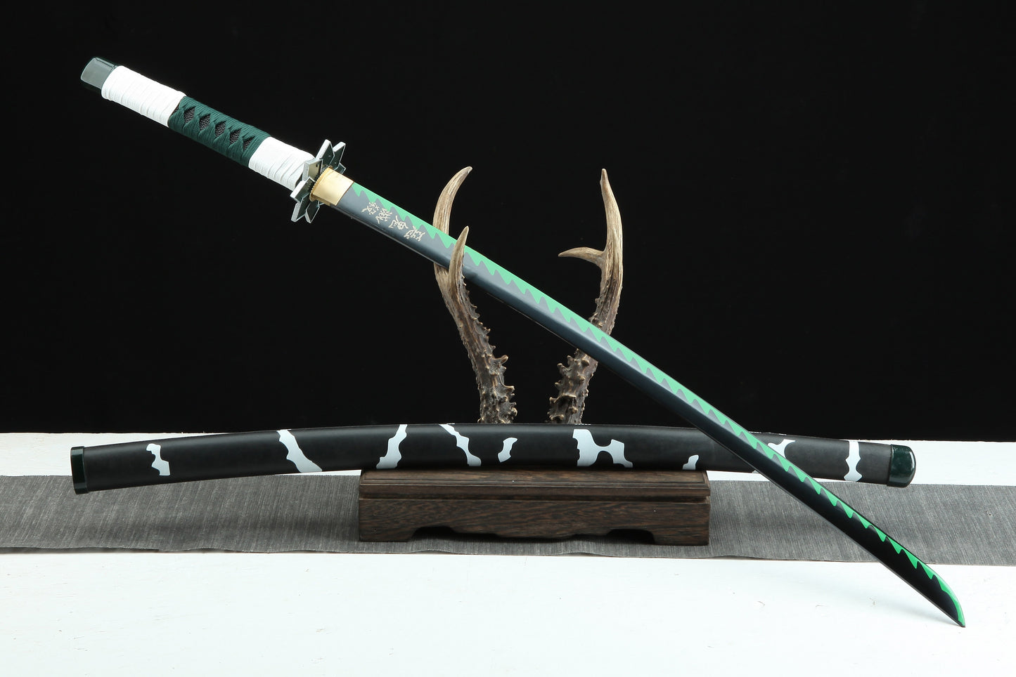 1:1 Replica Sanemi Shinazugawa Leather Sheath Katana | Demon Slayer Sword