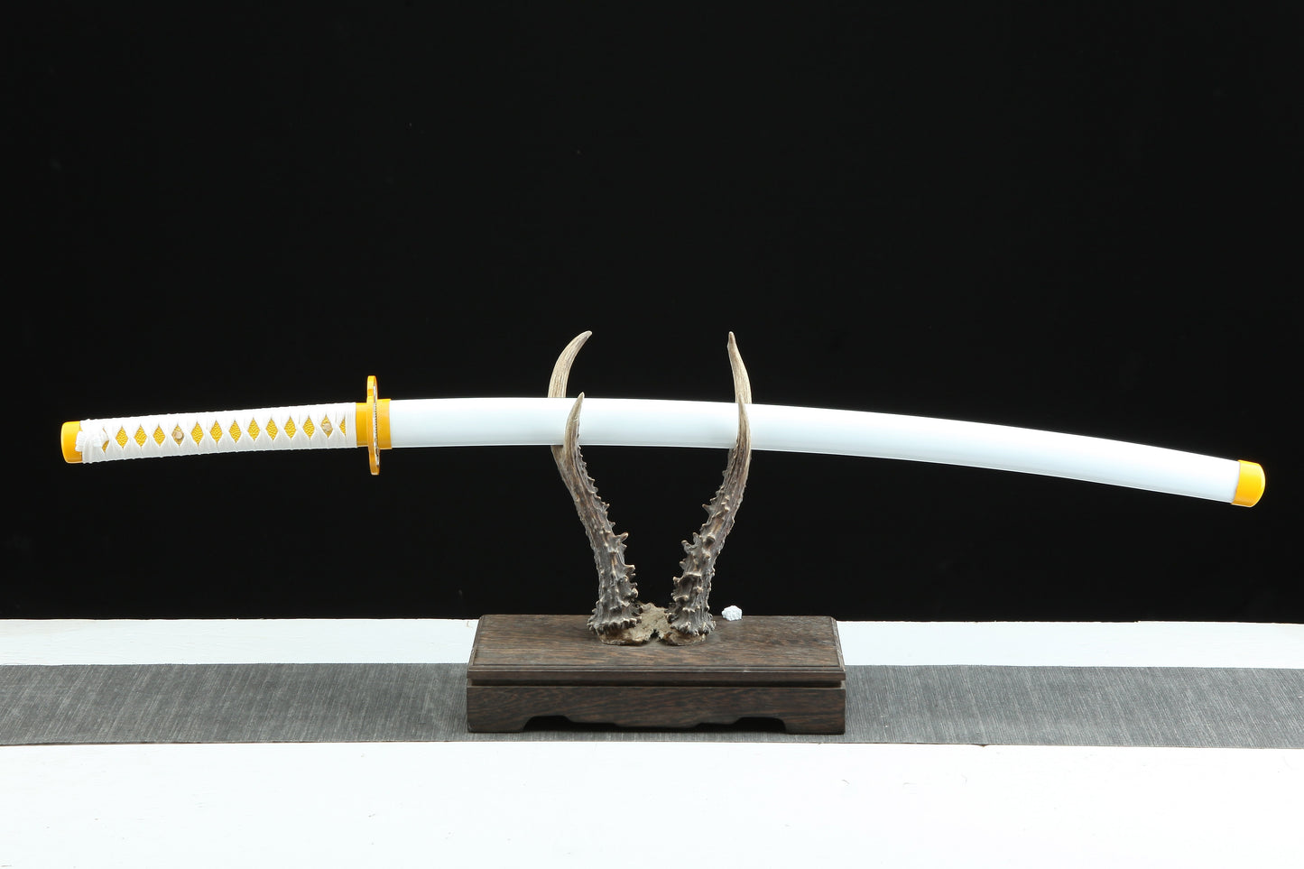 1:1 Replica Zenitsu Agatsuma Worn Katana | Demon Slayer Sword