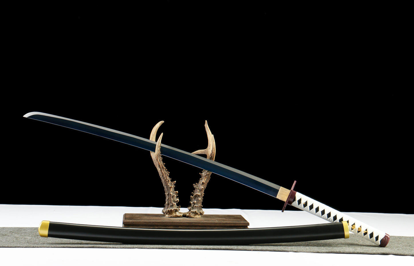 1:1 Replica Giyu Tomioka Worn Katana | Demon Slayer Sword