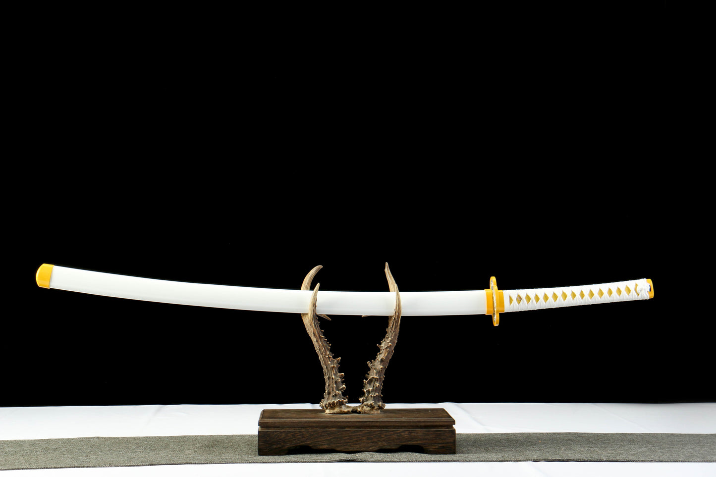 1:1 Replica Zenitsu Agatsuma Worn Katana | Demon Slayer Sword
