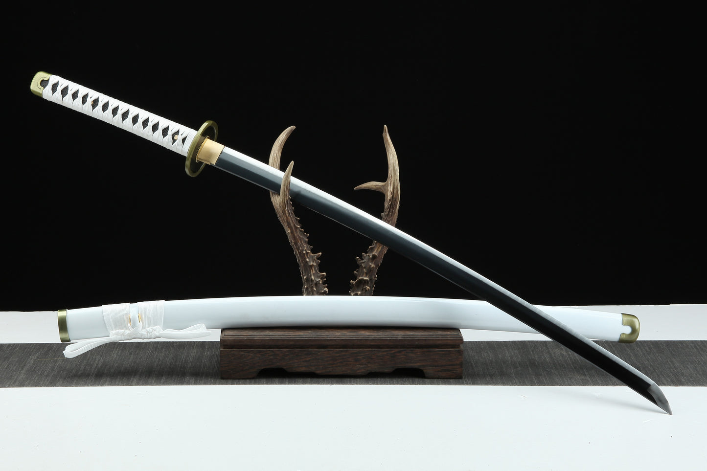 1:1 Replica Roronoa Zoro Worn Wado Ichimonji Katana | One Piece Sword