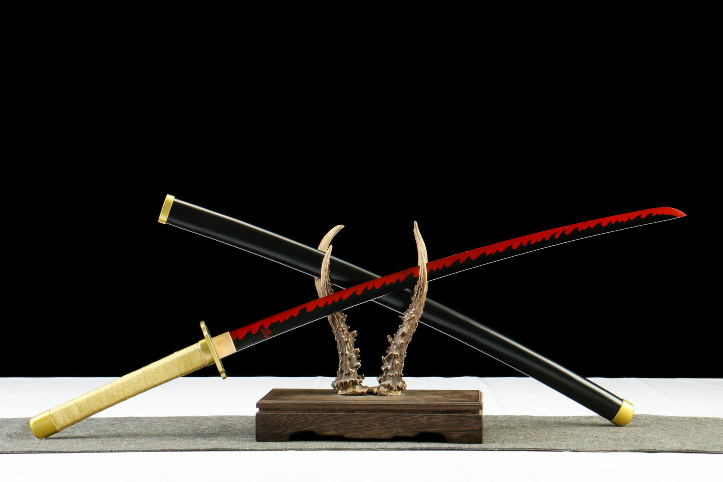 1:1 Replica Yoriichi Tsugikuni Worn Katana | Demon Slayer Sword