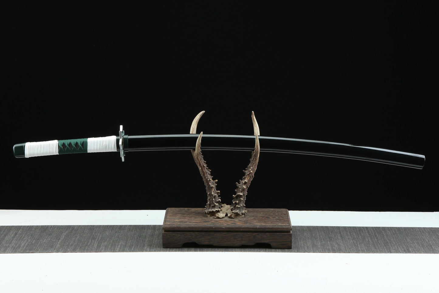 1:1 Replica Sanemi Shinazugawa Worn Katana | Demon Slayer Sword