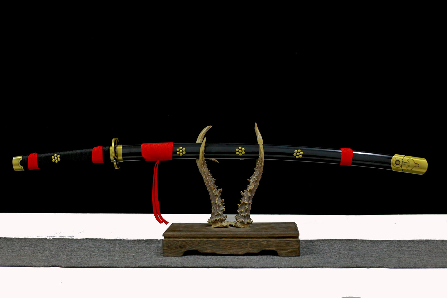 1:1 Replica Roronoa Zoro Worn Black Enma Katana | One Piece Sword